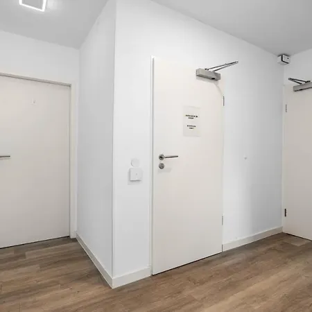 4, Direkt Am Bahnhof Διαμέρισμα *